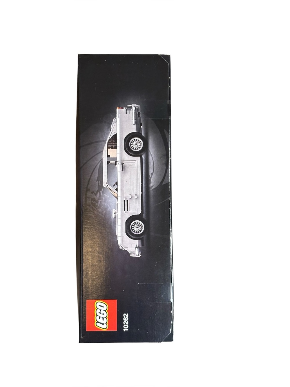 Lego Creator Expert James Bond Aston Martin DB5 Set (#10262) - Picture 6 of 7
